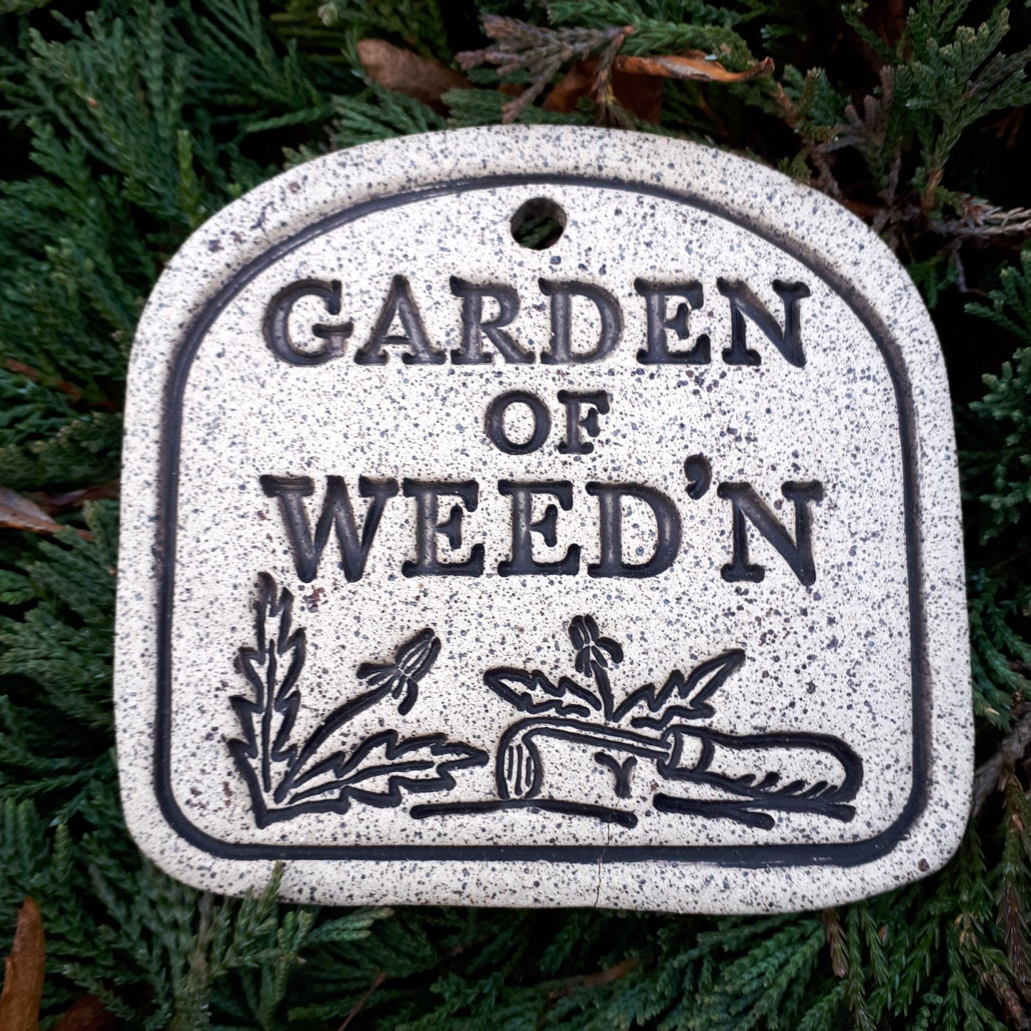 Amaranth Stoneware - Garden Plaques