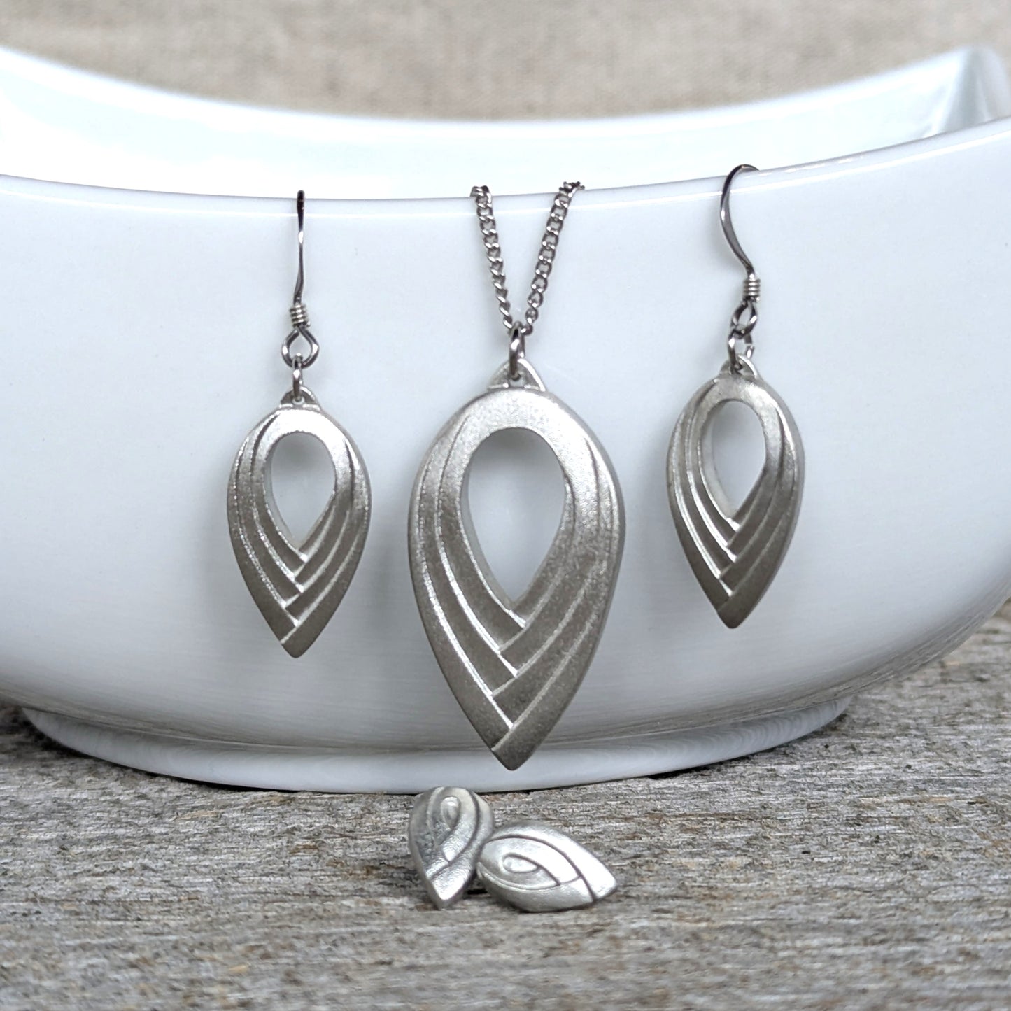 Amos Pewter Jewellery - Versailles
