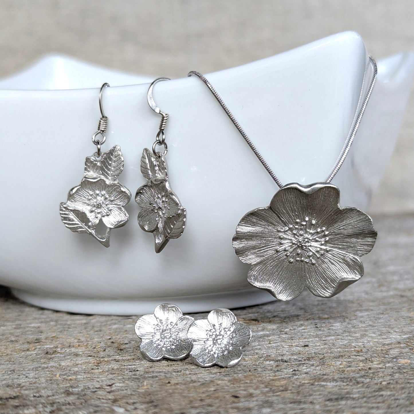 Amos Pewter Jewellery - Wild Rose