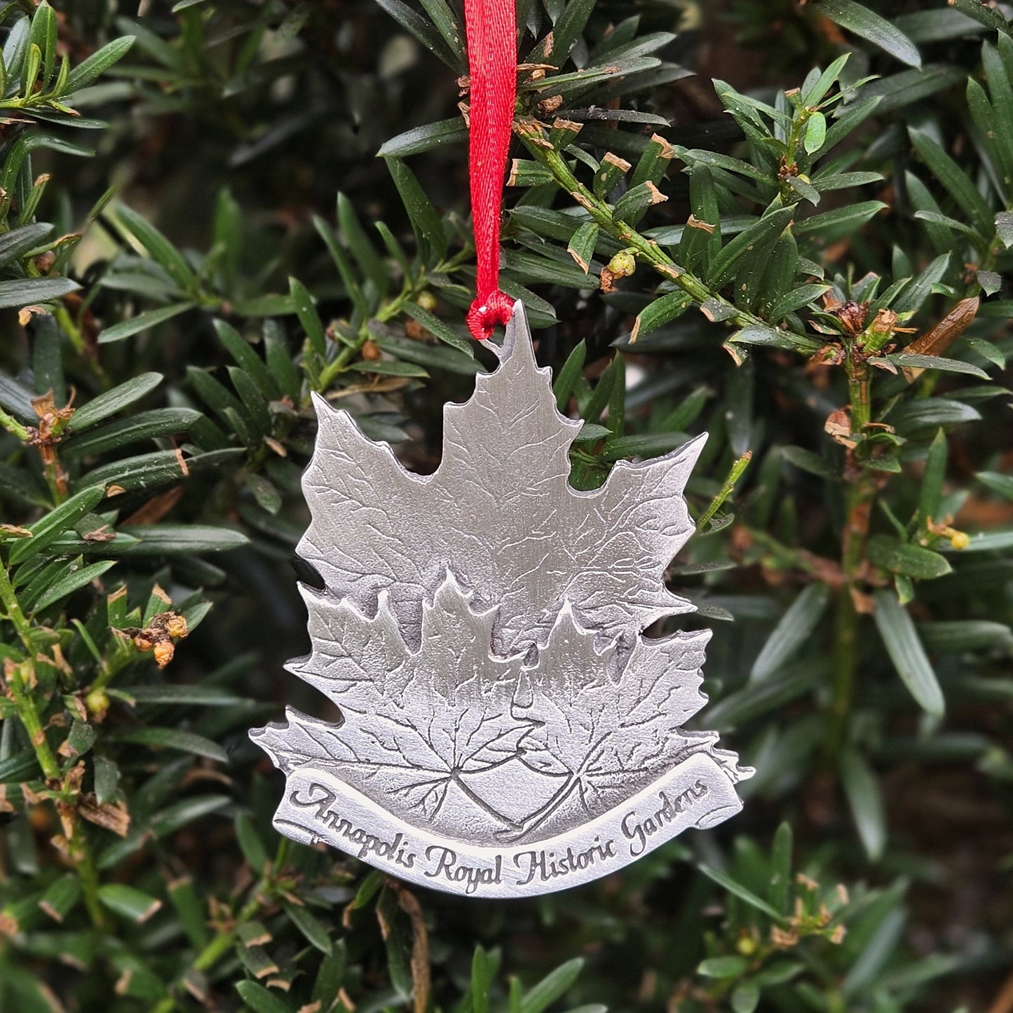 Historic Gardens Collector Ornaments