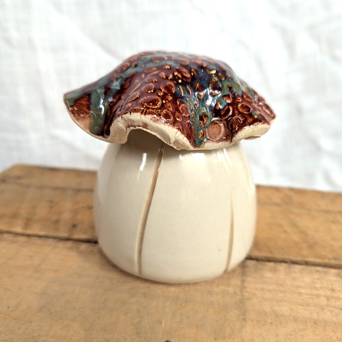 Amaranth Stoneware - Fruit Fly Trap